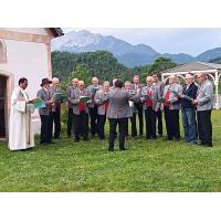 2025-26 Maiandacht Trojer.jpg